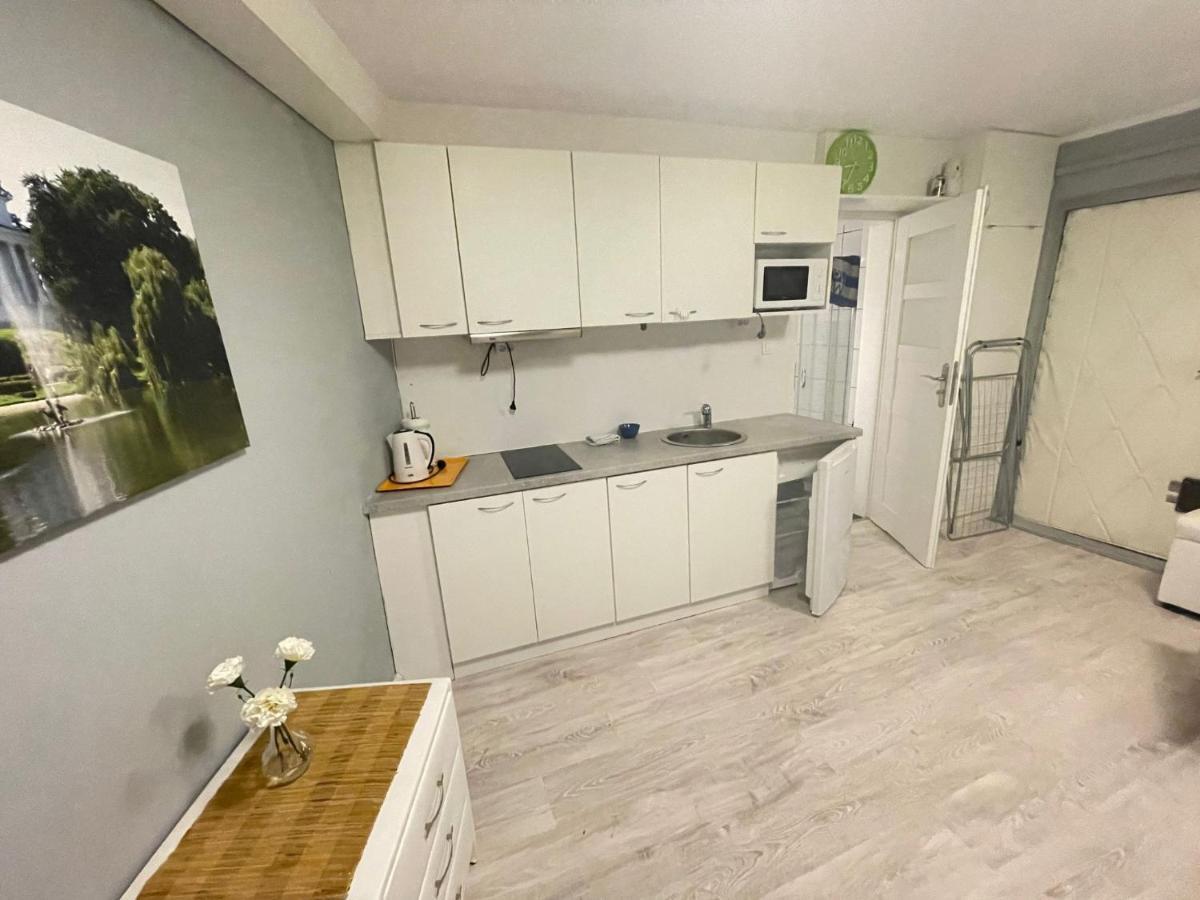 Your Apart Saska Kepa Warsaw Exterior photo